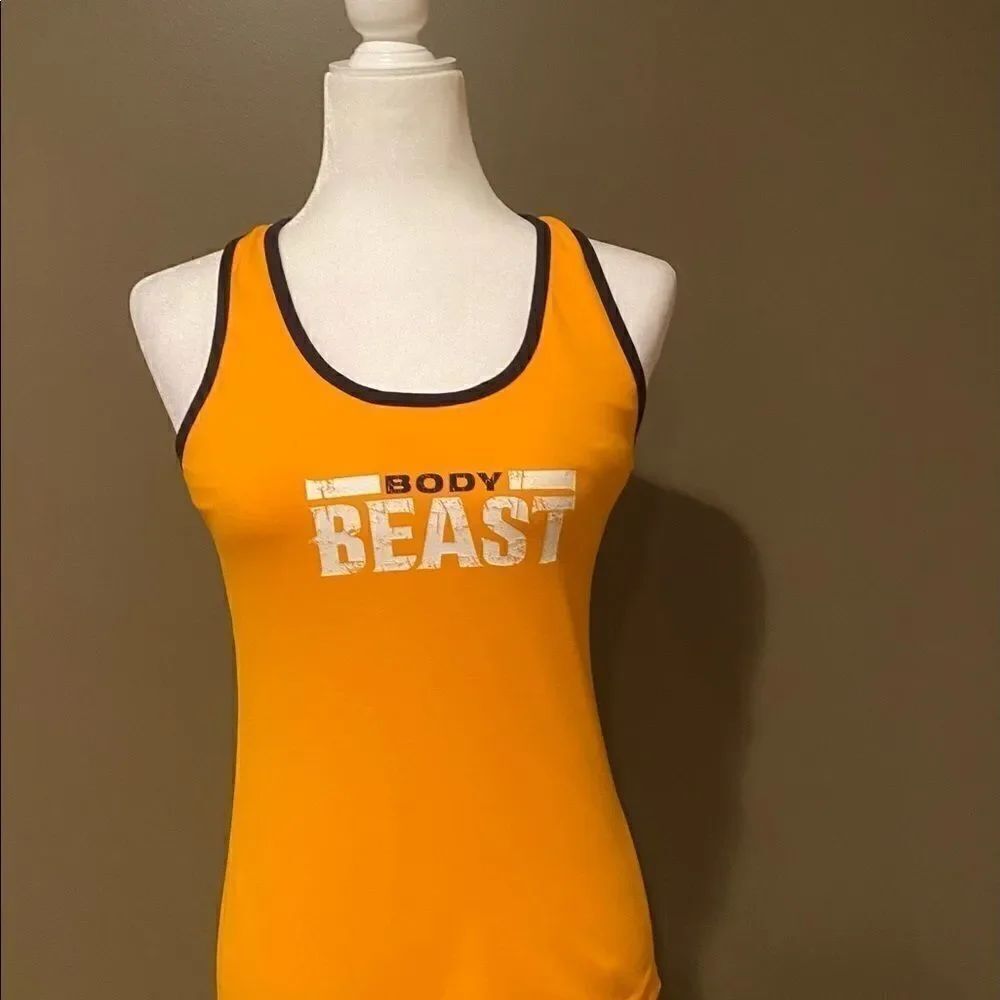 Beach Body Tank Top Size Medium - Picture 5 of 12